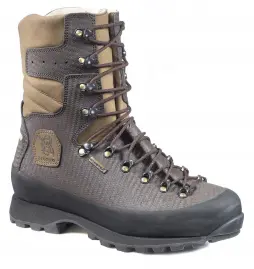Medium-high boot in water-repellent natural leather CANADIAN S
